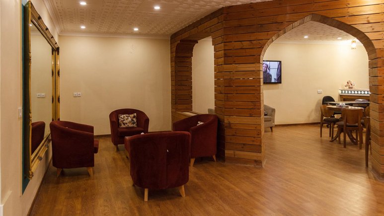 فضای لابی 2 هتل لطفعلی خان شیراز